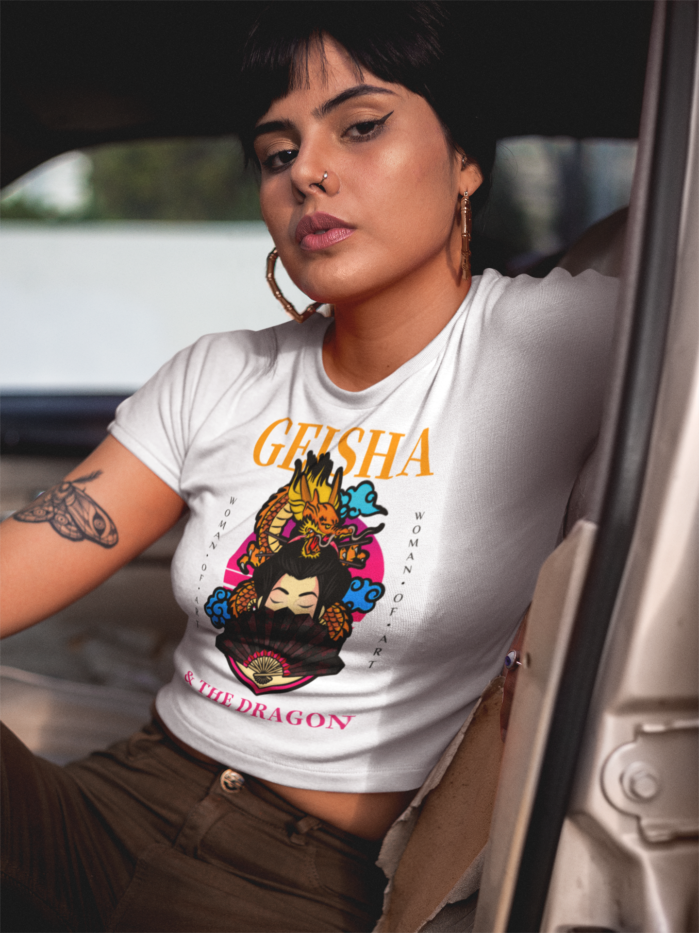 The Geisha Unisex t-shirt